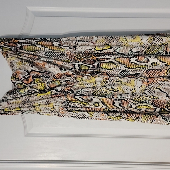 Jumpsuit - Snakeskin print - Picture 3 of 9